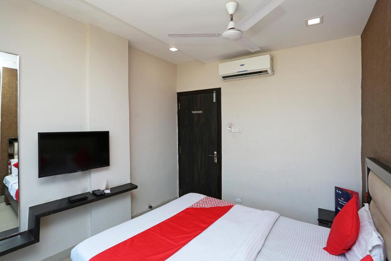 Oyo 6325 Hotel Kiran Raipur  Exterior photo